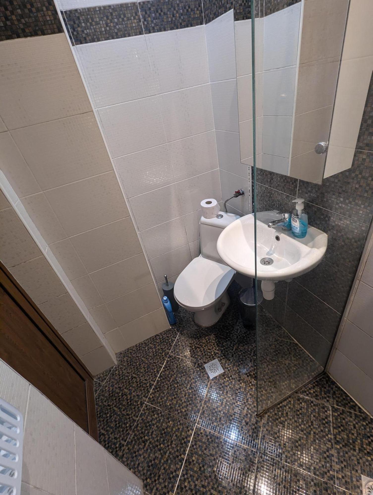 Sunny Cozy Flat In The Centre, Close To Beach, 4 Rooms, 105Sqm Varna Extérieur photo